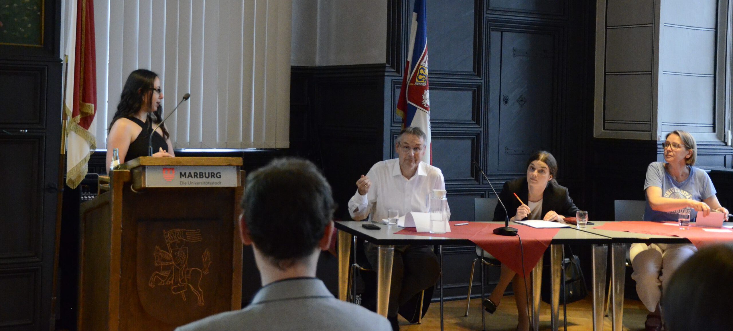 Mariia Achkasova Professoren-Duell Hannah Arendt Debattierclub Marburg