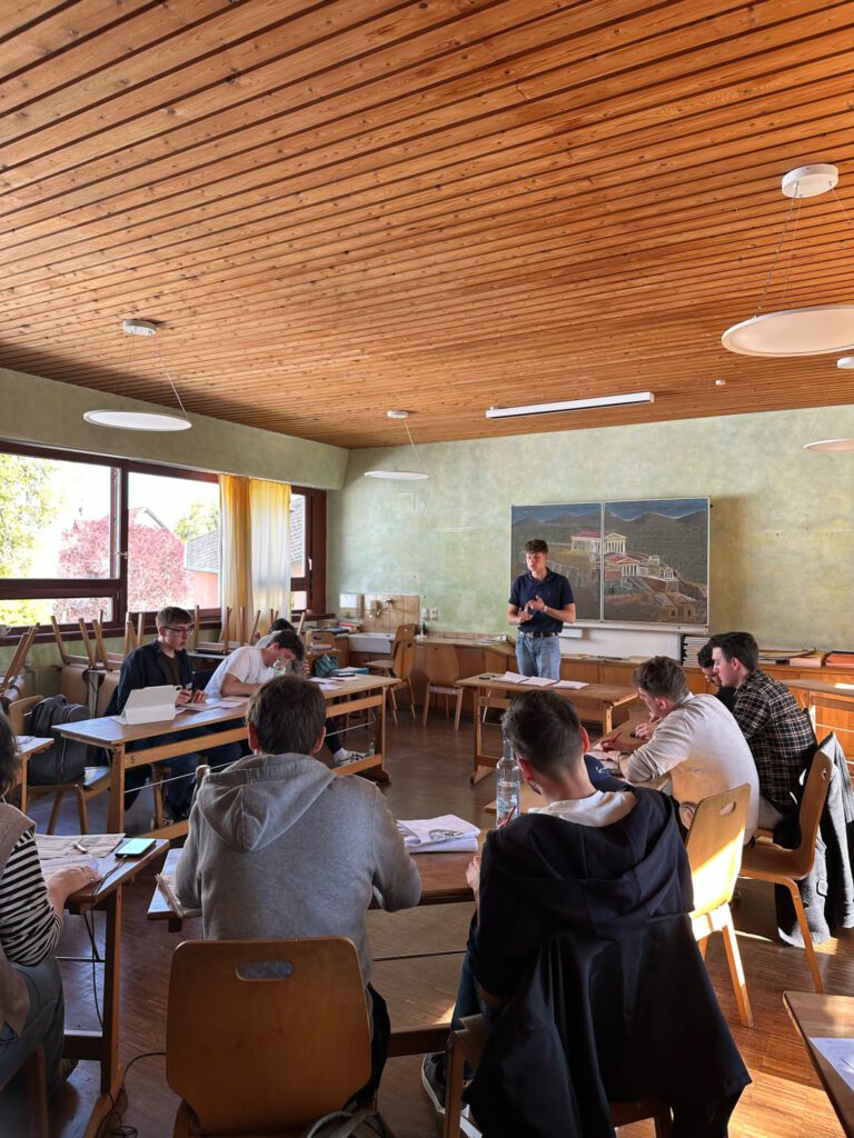 Hannah Arendt Debattierclub Marburg WDM25 Vorrunde
